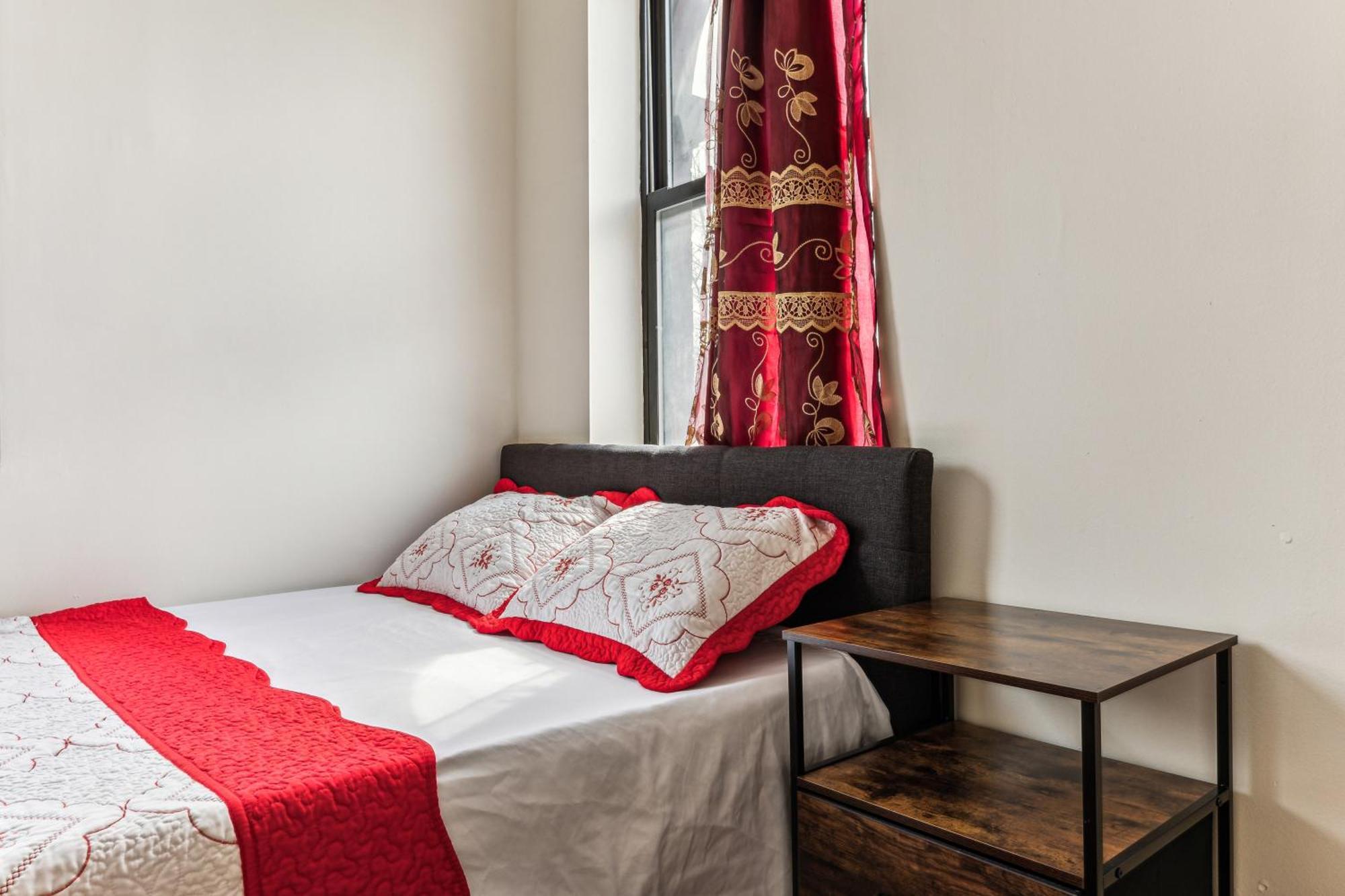 Empire Blvd Guest House New York Dış mekan fotoğraf